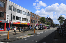 904505 Gezicht op de panden Amsterdamsestraatweg 313 (links) -lager te Utrecht.